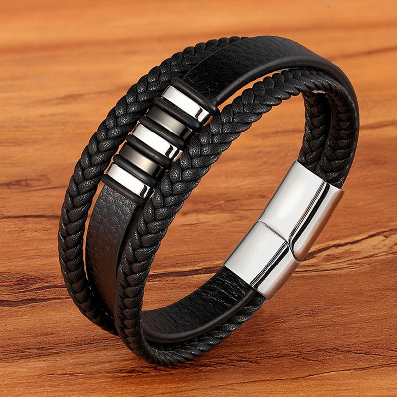 Schwarzes lederarmband für männer