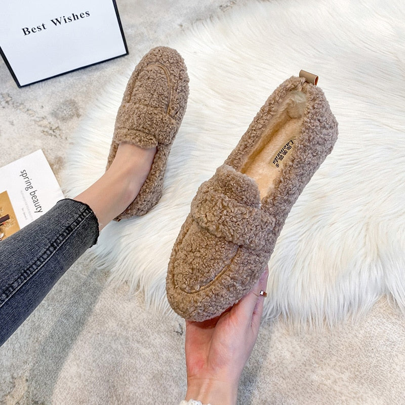 Loafers für frauen mara | plüsch hausschuhe schuhe