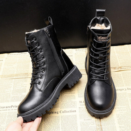 Schwarze Winterstiefel aus Leder